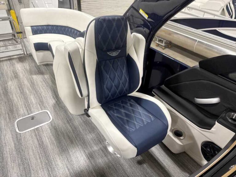 2026 Bennington 27RXFBWAT2 - Twin V8 - Joystick - NEW RX - NEW Windshield US-ETWS9280J526 [photo 21]